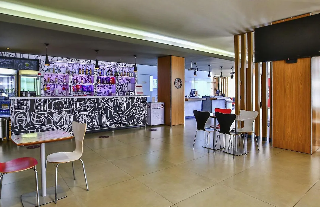 Ibis Goiania-1